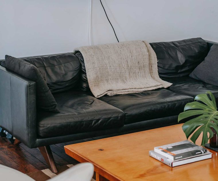 Ventajas y desventajas de comprar un sofa de cuero - Ventajas y desventajas de comprar un sofá de cuero